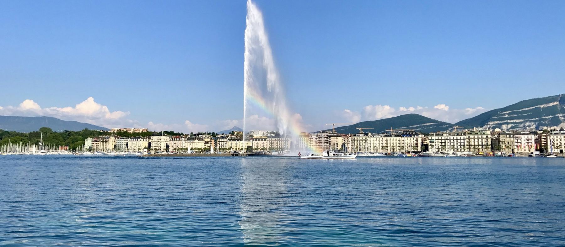 The Jet d'Eau fountain on Lake Geneva